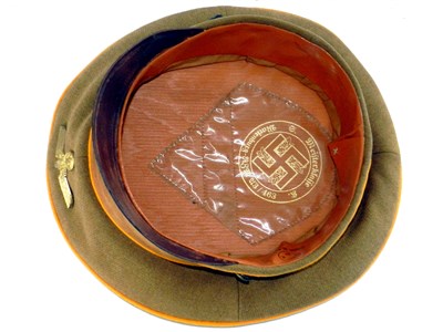 Lot 318 - A German NSDAP Visor Cap
