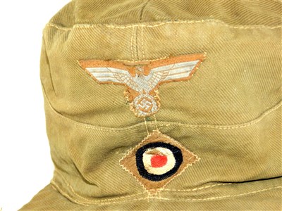 Lot 518 - A German WWII Afrika Korps Tropical or ‘Oveaseas’ cap