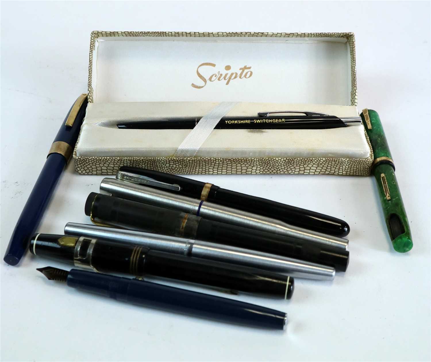 Lot 371 - A collection of pens