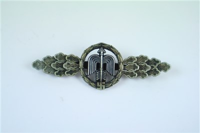 Lot 377 - A German Third Reich Luftwaffe Short Range Day Fighter Clasp