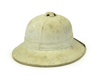 Lot 542 - A WW2 British pith helmet, dated 1942 - size 7