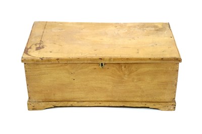 Lot 964 - A small scrubbed pine blanket box