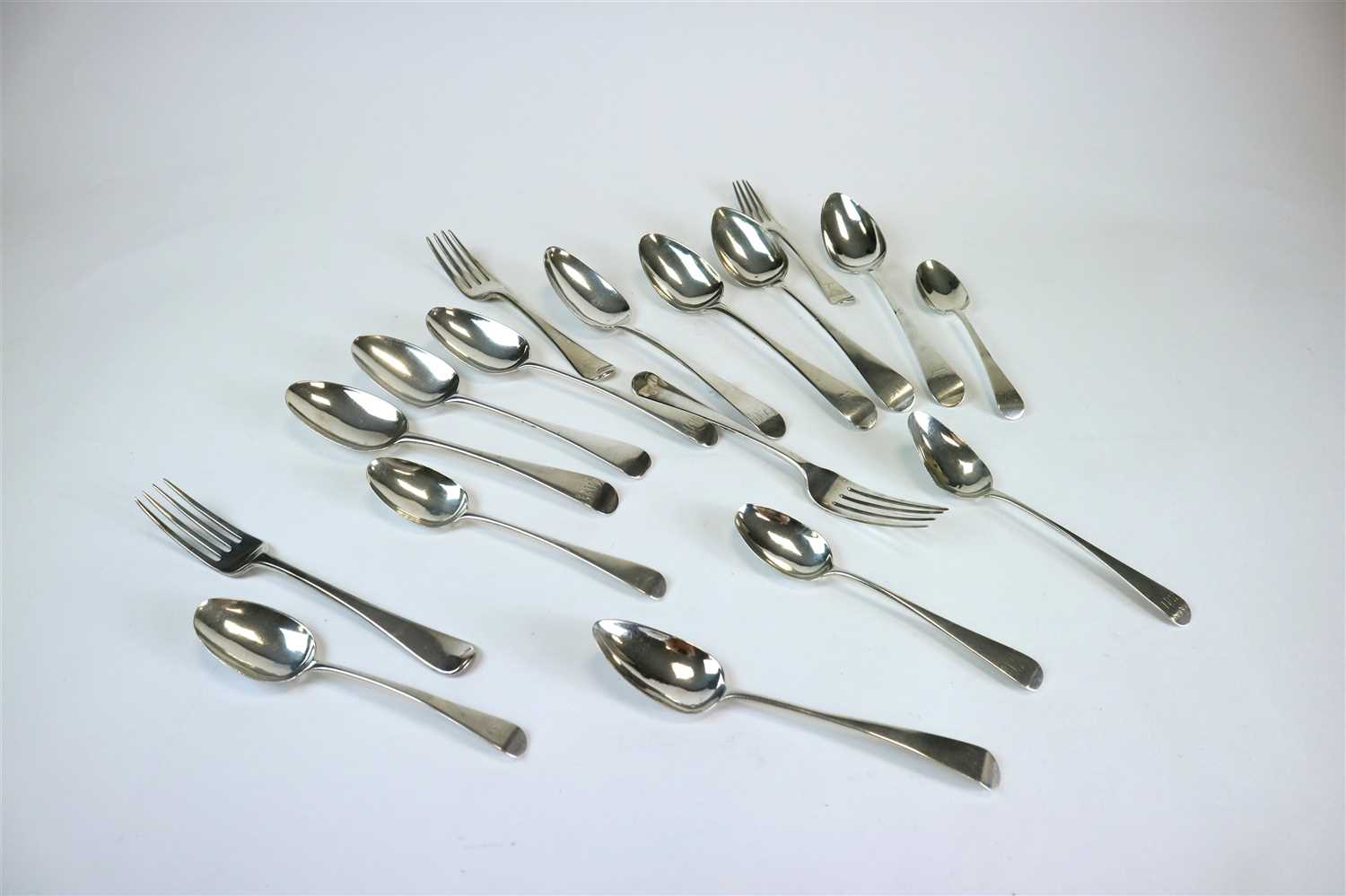 Lot 138 - A collection of Old English pattern flatware