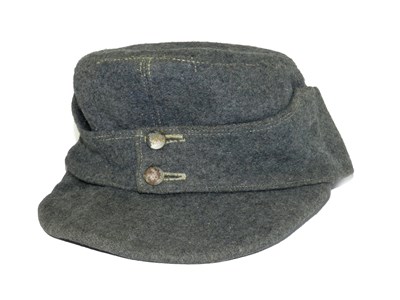 Lot 430 - A German Third Reich Luftwaffe NCO’S/EM M43 Field/Ski cap