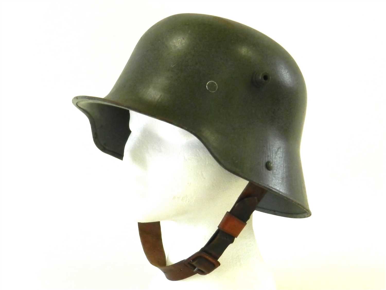 Lot 292 - An Imperial German M16 helmet by Eisenhuttewerke