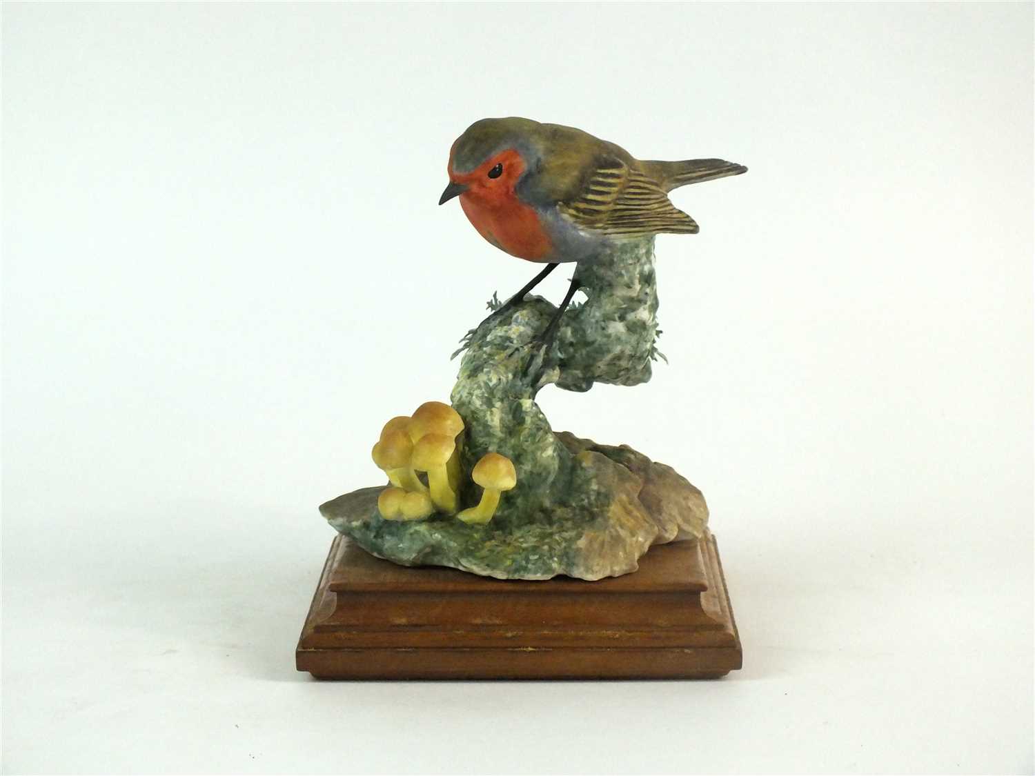 Lot 77 - A Royal Worcester model of a Robin