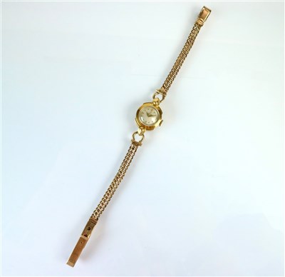 Lot 373 - A Ladies 18ct gold Omega wristwatch