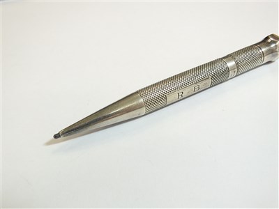 Lot 67 - Four retractable pencils