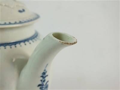 Lot 9 - A Worcester 'Waiting Chinaman' teapot, cover and stand