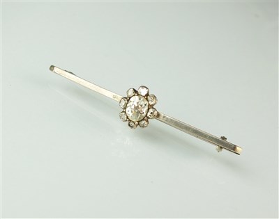 Lot 270 - A old cut diamond bar brooch