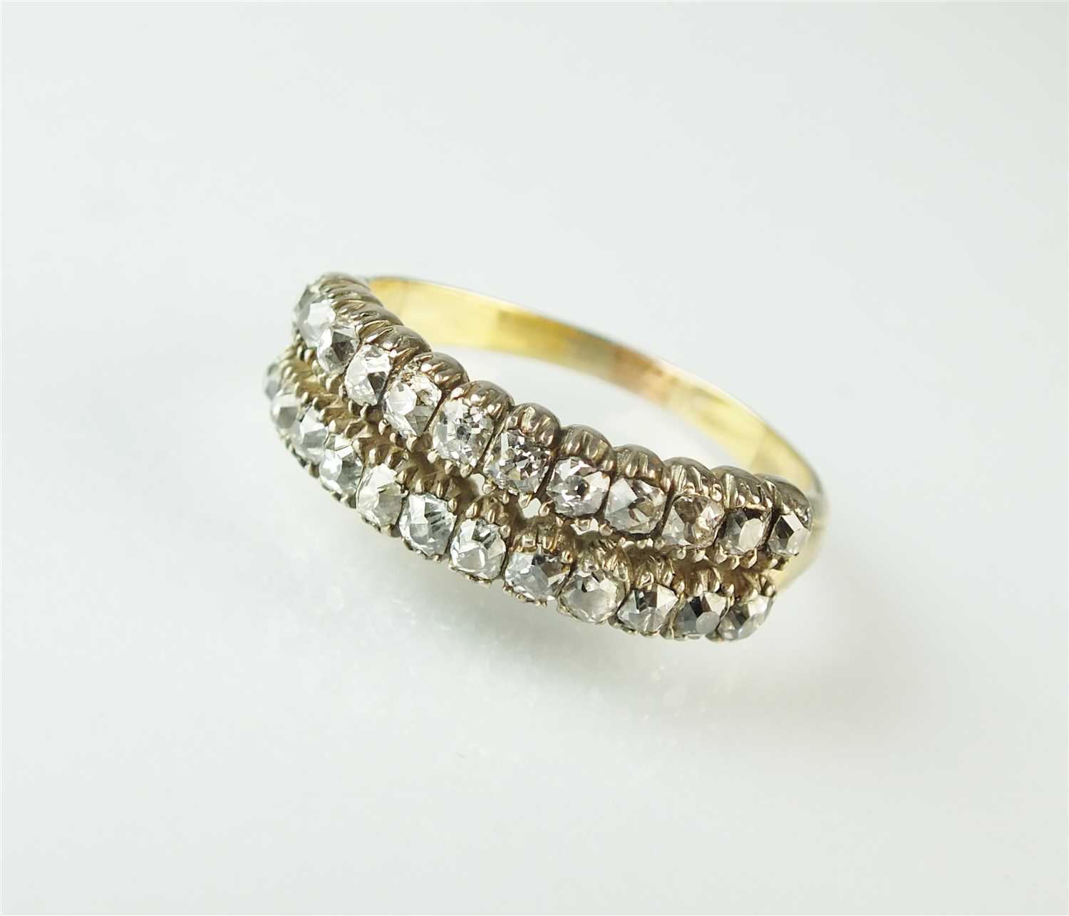 Lot 253 - An 19th century diamond ring