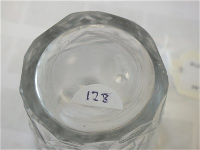 Lot 111 - An 18th century glass tumbler