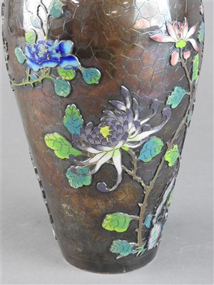Lot 46 - A Chinese export silver and enamelled vase