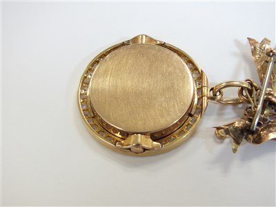 Lot 22 - A small collection of jewellery