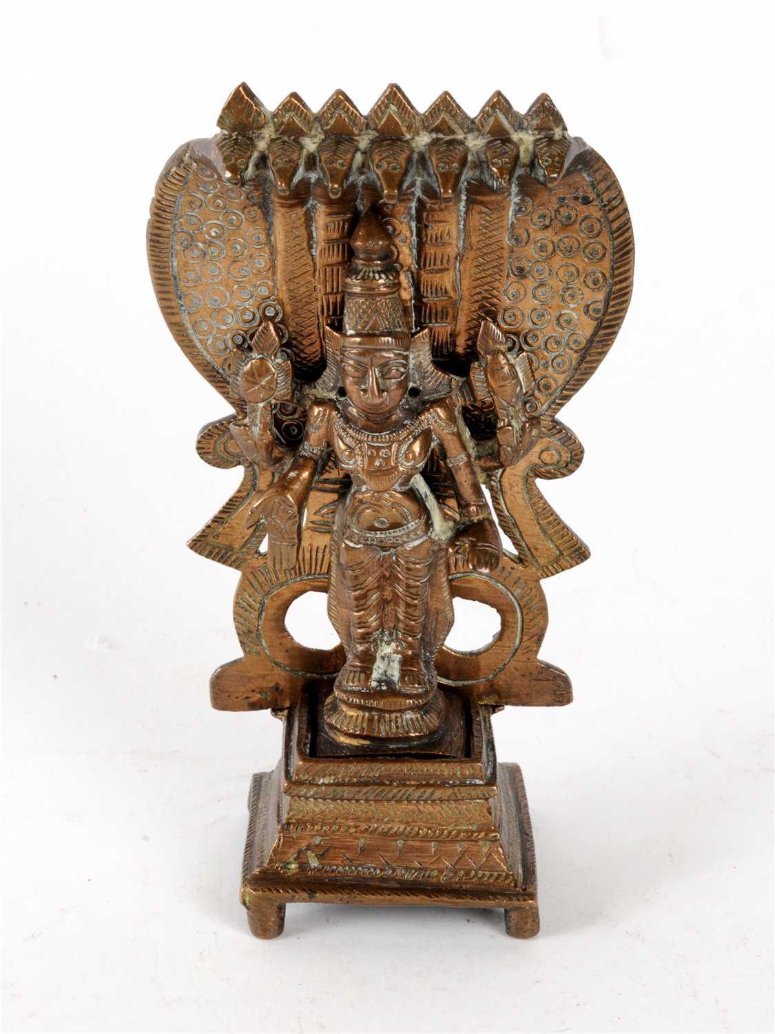Lot 527 - A small Indian cast bronze altar figure in the form of Shiva