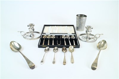 Lot 165 - A collection of silver