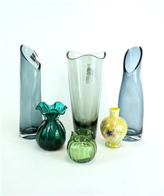 Lot 492 - A selection of Victorian and later glassware