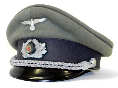 Lot 707 - A German Third Reich Wehrmacht Sonderführer auf Kriegsdauer visor hat