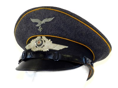 Lot 505 - A German Third Reich Luftwaffe Paratrooper (Fallschirmjäger) NCO visor cap