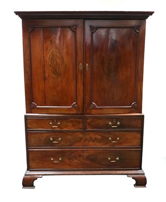 Lot 527 - A George III mahogany linen press