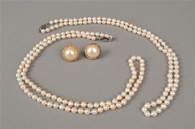 Lot 96 - Two cultured pearl necklaces and a pair of simulated pearl earrings