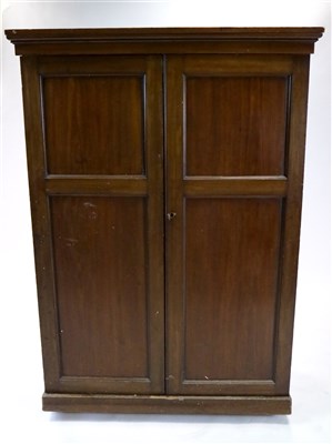 Lot 353 - An early 20th century mahogany hall cupboard