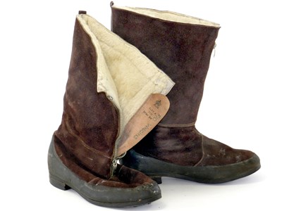 Lot 466 - Pair of British RAF flying boots