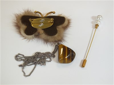 Lot 97 - A collection of costume jewellery and watches