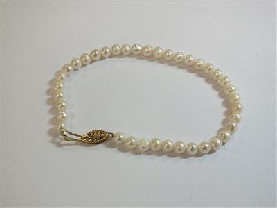 Lot 86 - A collection of cultured pearl jewellery