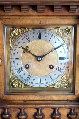 Lot 245 - A 19th century German walnut cased bracket clock