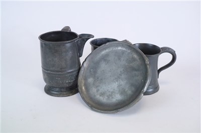 Lot 420 - A collection of pewter