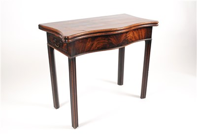 Lot 806 - A George III mahogany serpentine card table