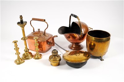 Lot 595 - A collection of antique metal wares, ceramics and glass