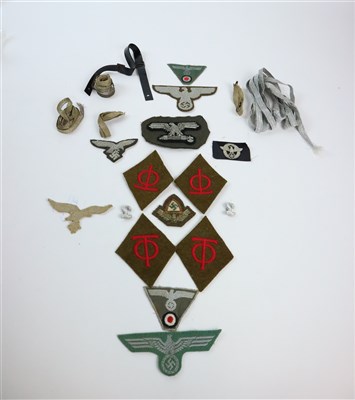 Lot 478 - Collection of German Third Reich insignia