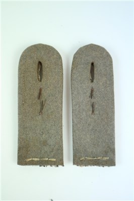 Lot 610 - A pair of WWI Imperial German Officer's shoulder boards