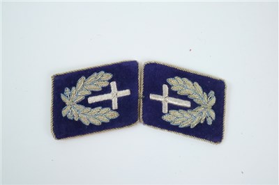 Lot 408 - A pair of unissued German Kriegsmarine Chaplain collar tabs