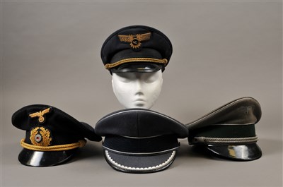 Lot 647 - Collection of assorted German visor caps