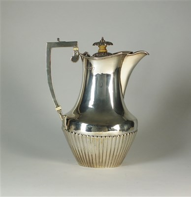 Lot 189 - A silver hot water jug