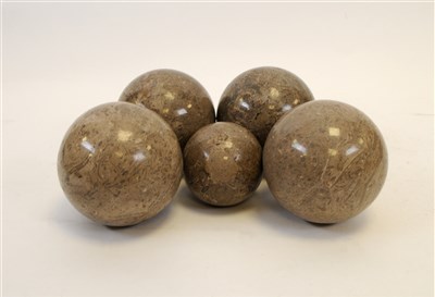 Lot 541 - Five decorative polished grey serpentine marble balls