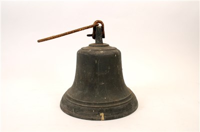 Lot 550 - A large weathered antique bronze bell