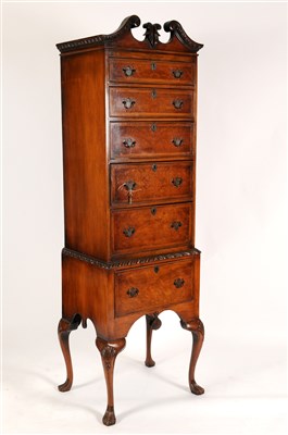 Lot 637 - A good quality Queen Anne style mahogany and walnut chest on stand