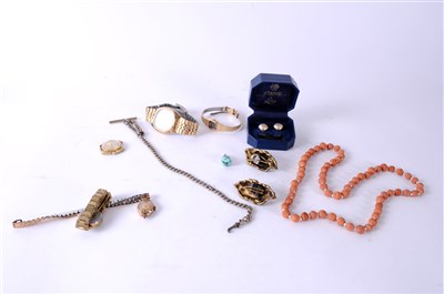 Lot 434 - A collection of costume jewellery