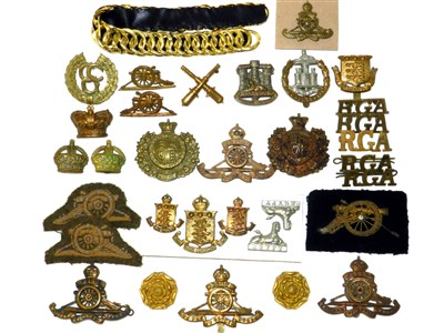 Lot 302 - Assorted British military cap badges