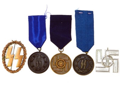 Lot 277 - German Third Reich SS Long Service medals