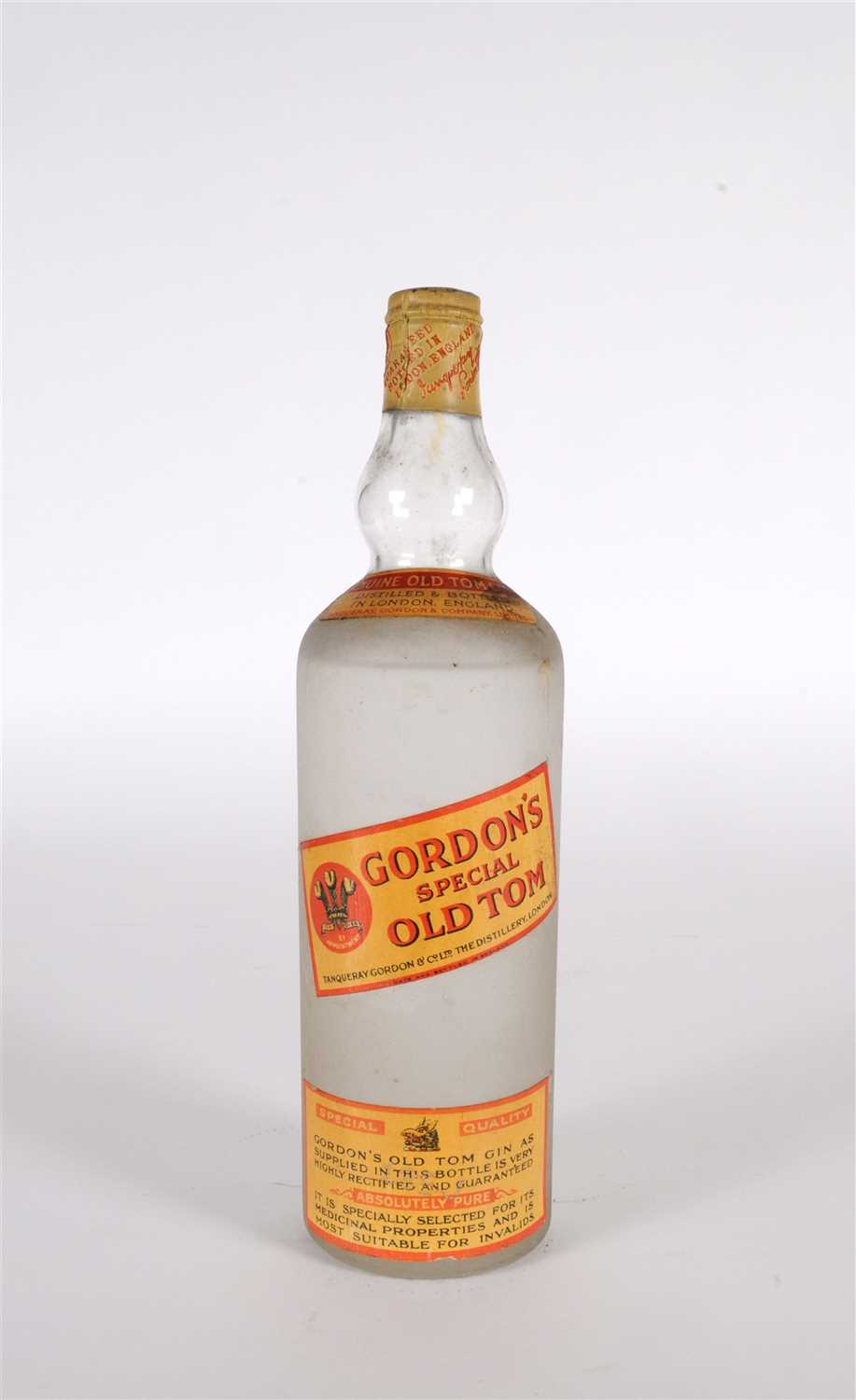 Lot 249 - Gordons Special Old Tom Gin (1960
