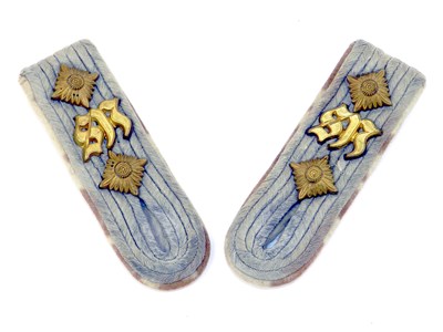 Lot 377 - Pair of German Third Reich Infantry shoulder boards