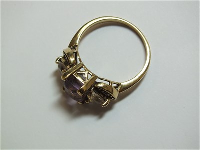 Lot 100 - A 9ct gold ametrine ring