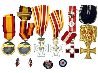 Lot 282 - Miscellaneous collection of Third Reich medals and badges