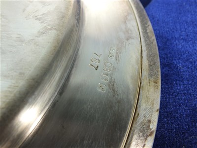 Lot 228 - A cased commemorative silver plate