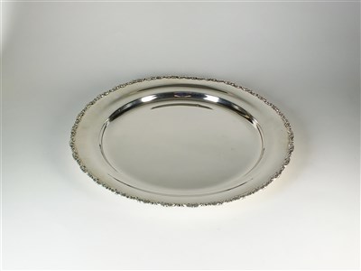 Lot 226 - An Egyptian silver platter